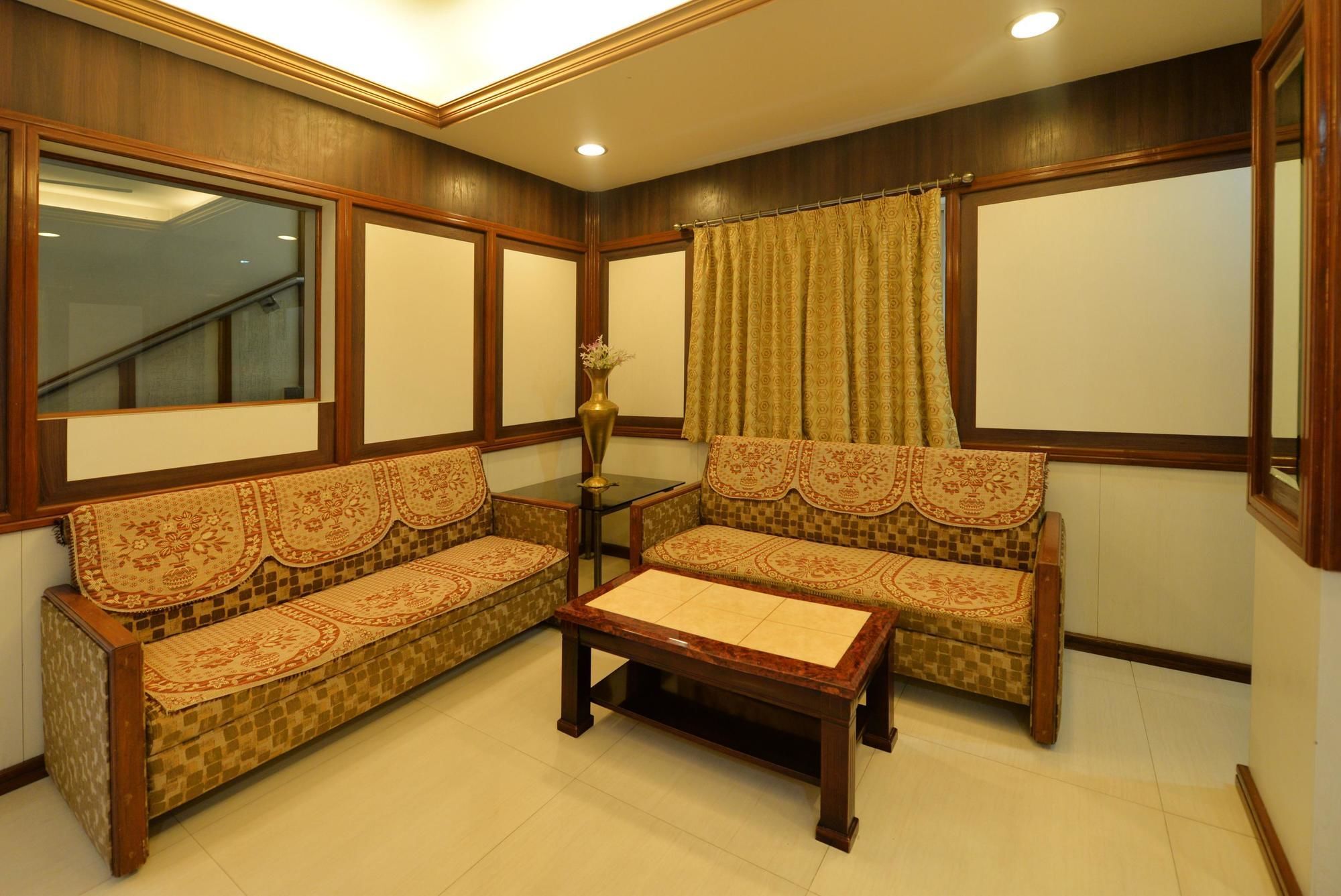 Hotel O Surya Residency Hyderabad Luaran gambar